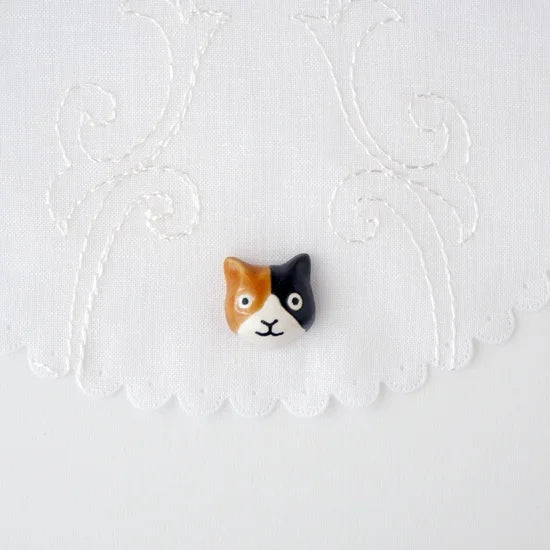 Calico Cat Inu Ceramic Brooch