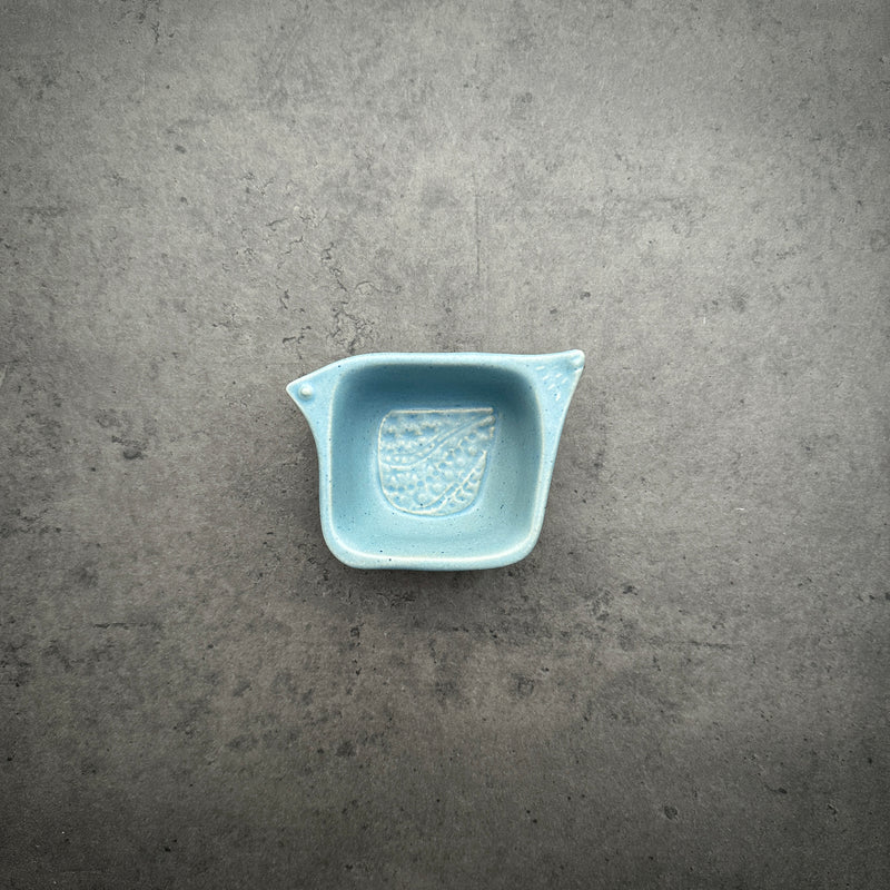 Blue-Gray Little Bird Bowl | ON THE TABLE | Yoshizawagama