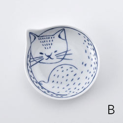 Hasami ware cat plate 11cm